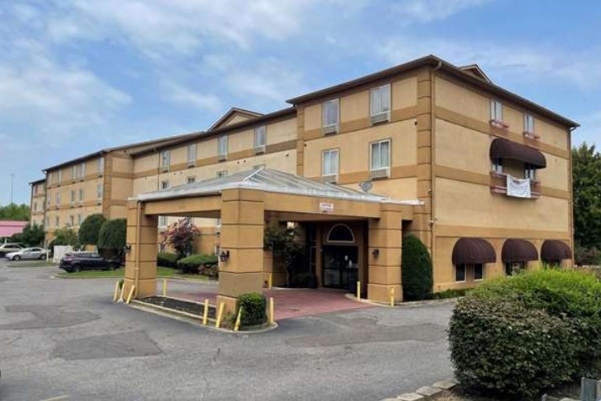 La Quinta Inn & Suites By Wyndham Memphis I-240 Exterior foto