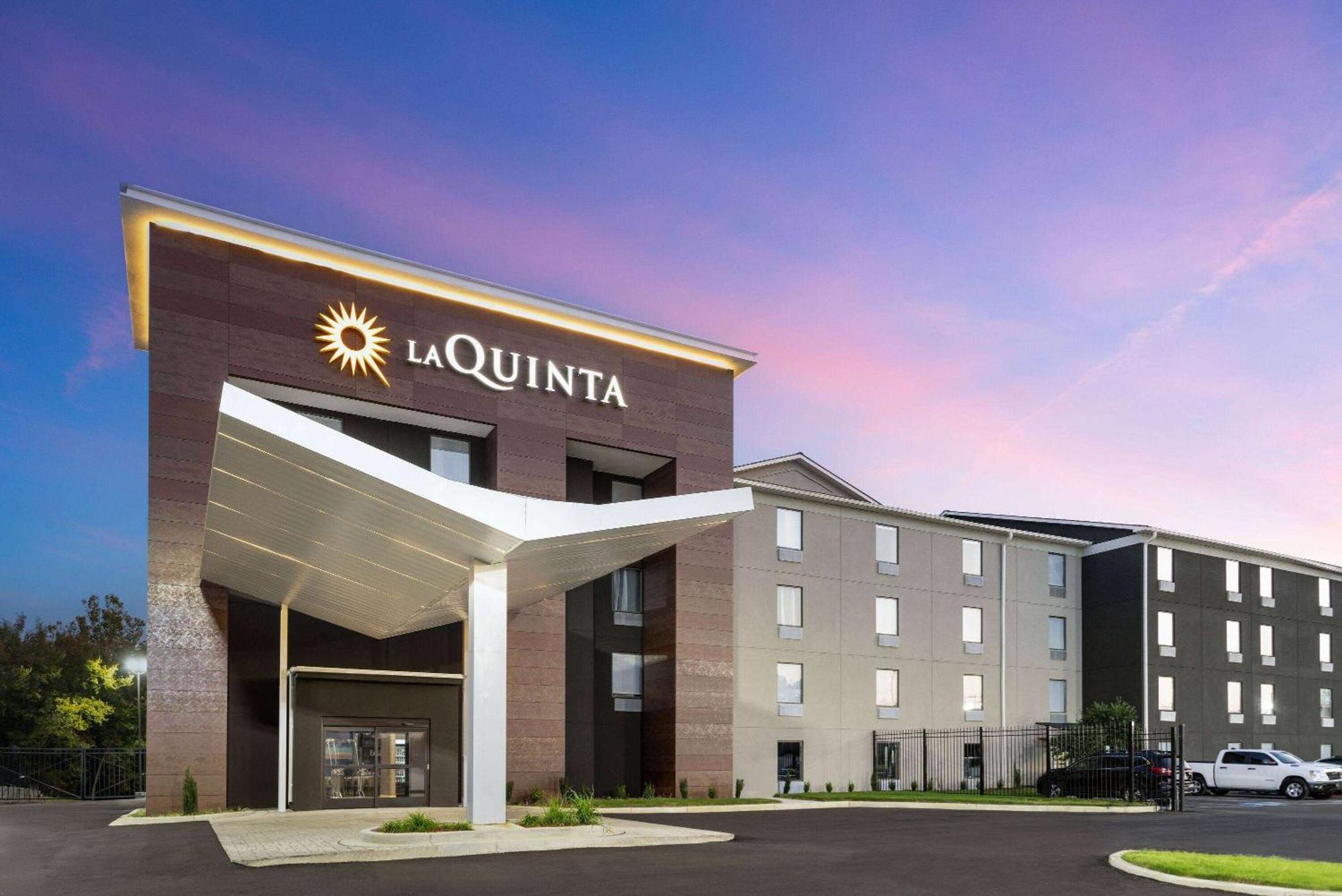 La Quinta Inn & Suites By Wyndham Memphis I-240 Exterior foto
